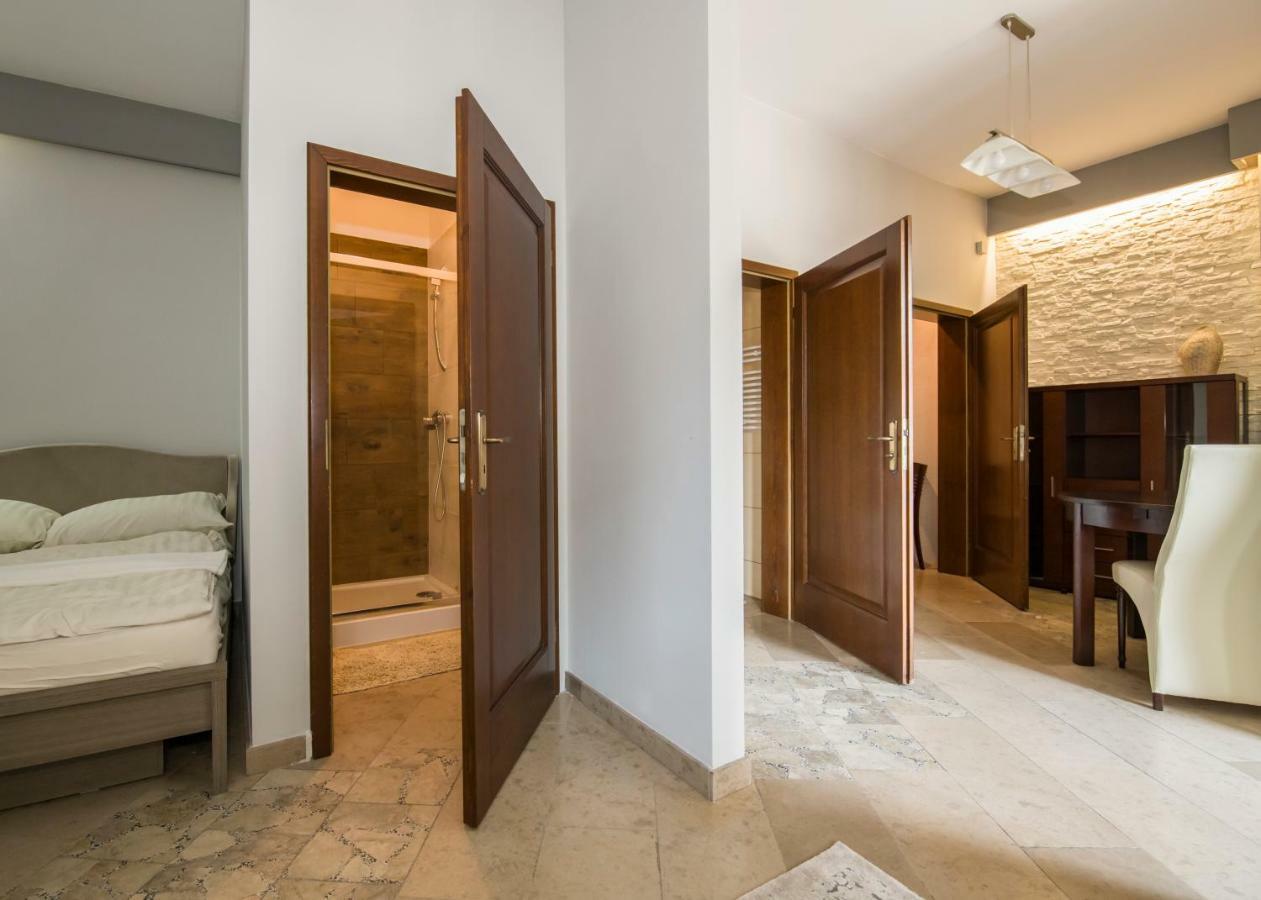 Apartamenty Na Warszawskiej Серадз Экстерьер фото
