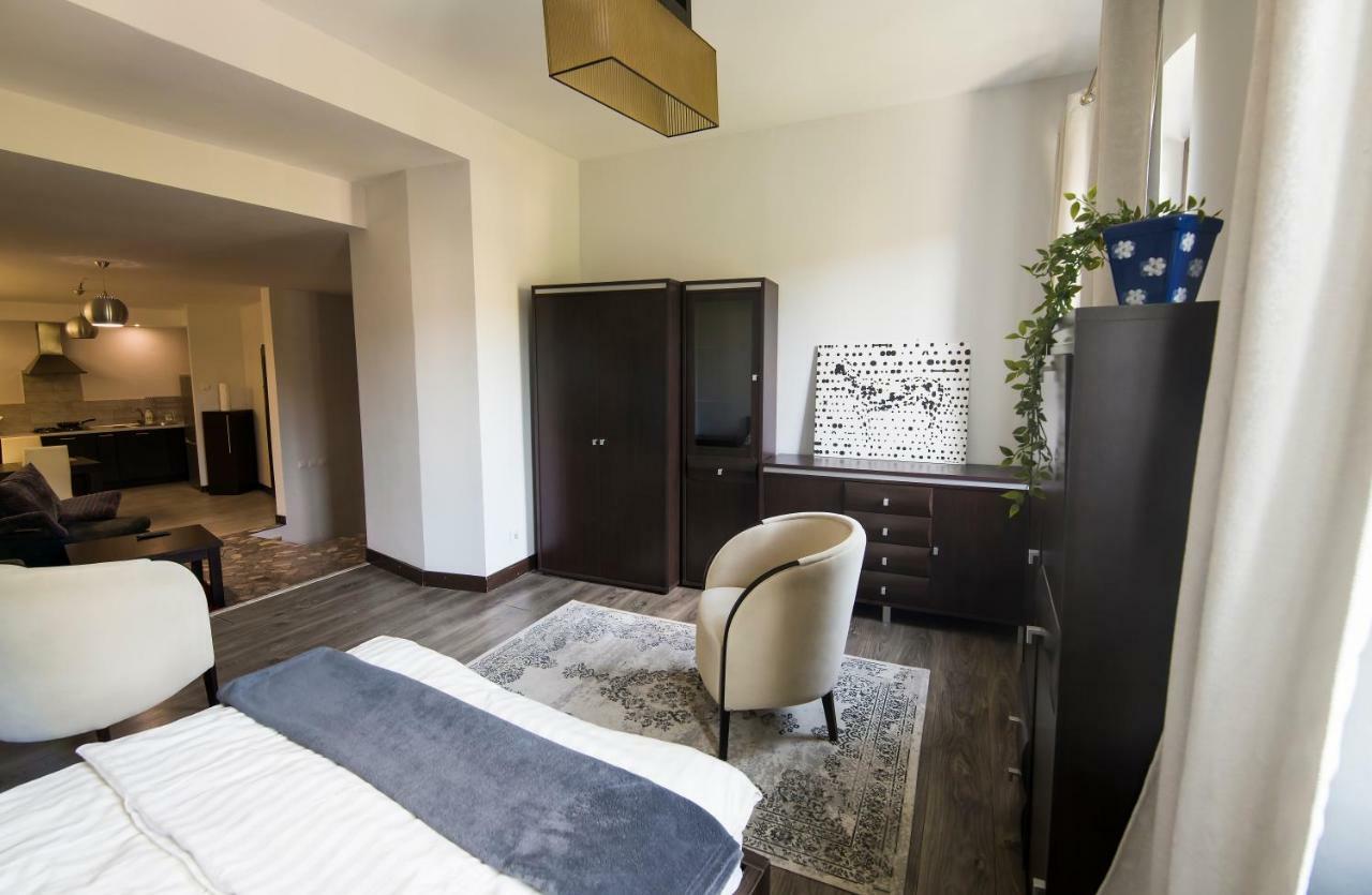 Apartamenty Na Warszawskiej Серадз Экстерьер фото