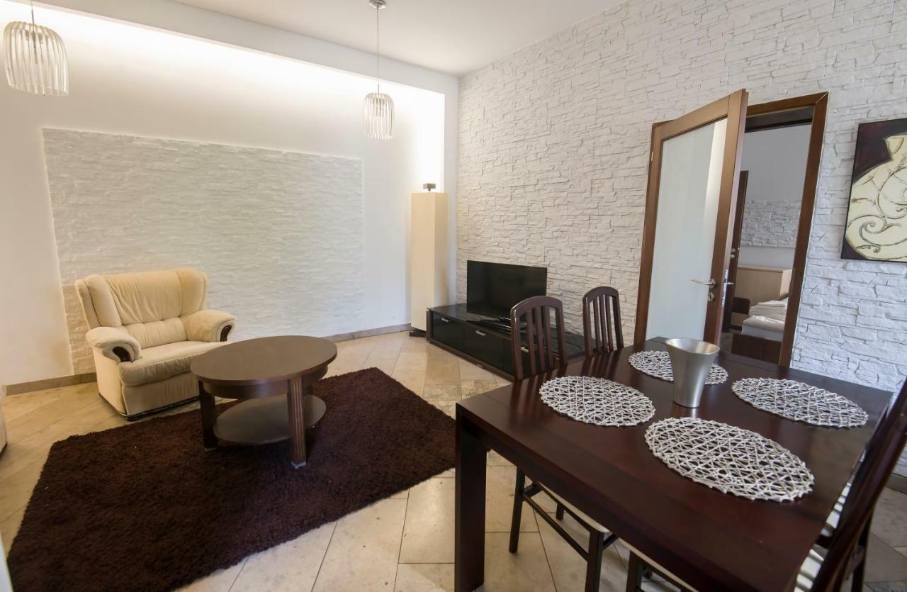 Apartamenty Na Warszawskiej Серадз Экстерьер фото